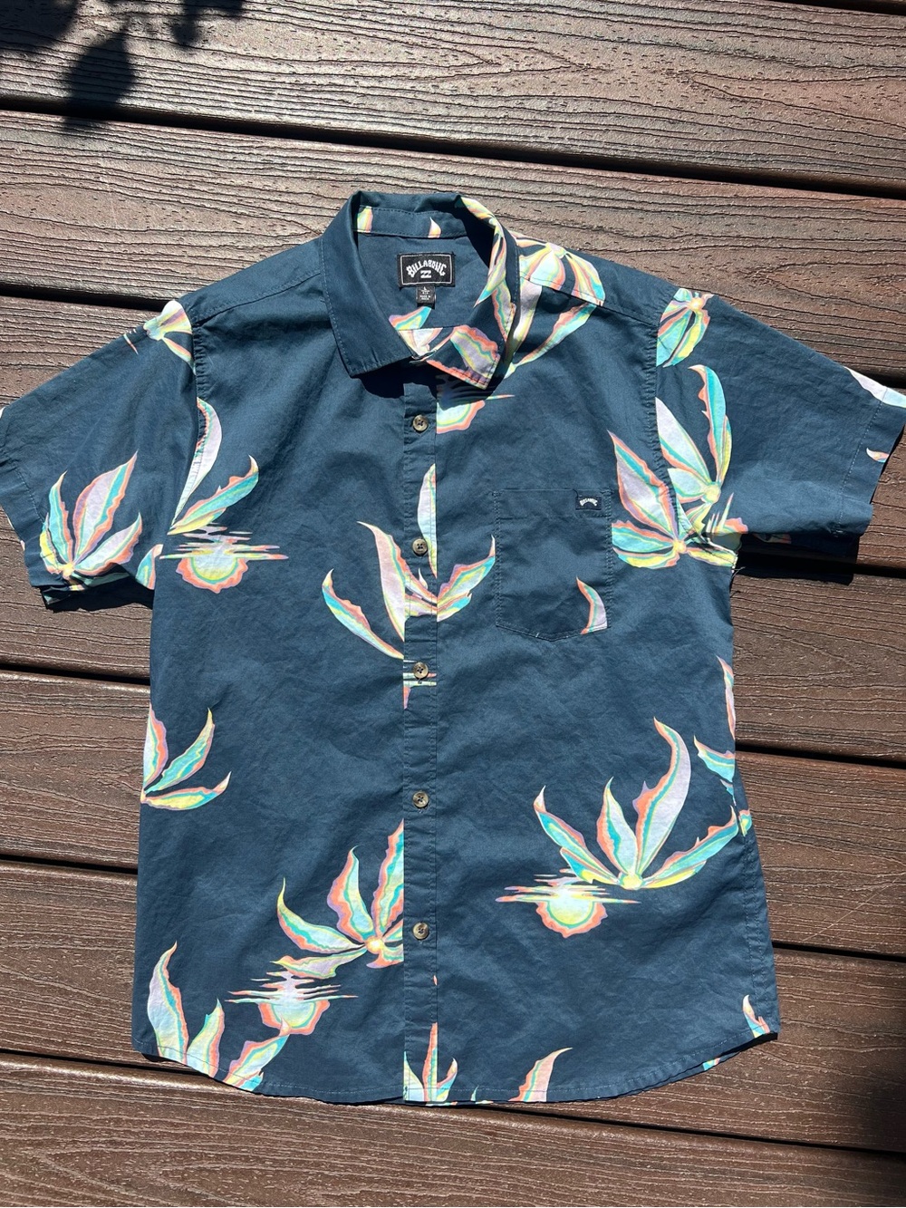 Billabong Navy Short-Sleeve Floral Button-Up Shirt
